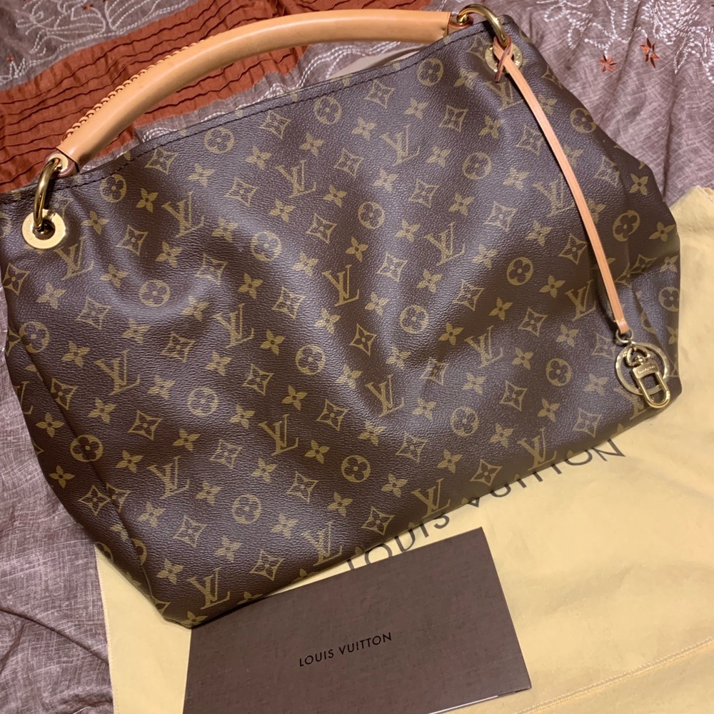 Louis Vuitton Artsy